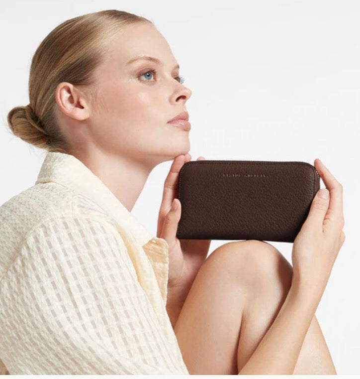 STATUS ANXIETY | YET TO COME WALLET - COCOA