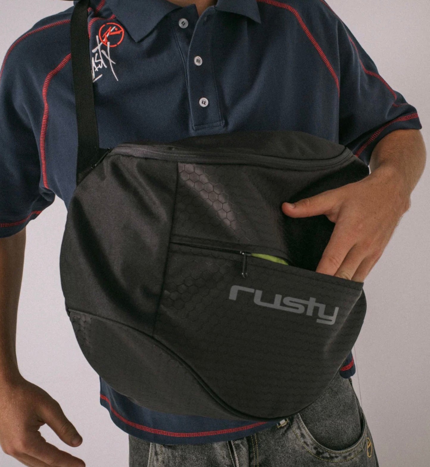 RUSTY - VOLTAGE SLING BAG