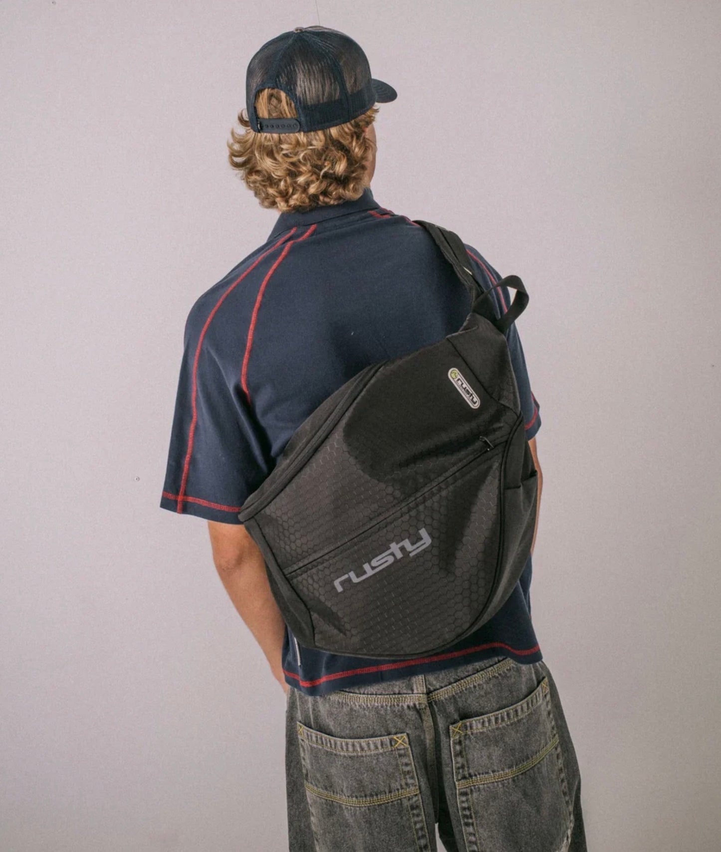 RUSTY - VOLTAGE SLING BAG