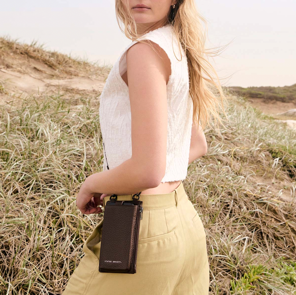 STATUS ANXIETY - VOYAGER BAG | COCOA