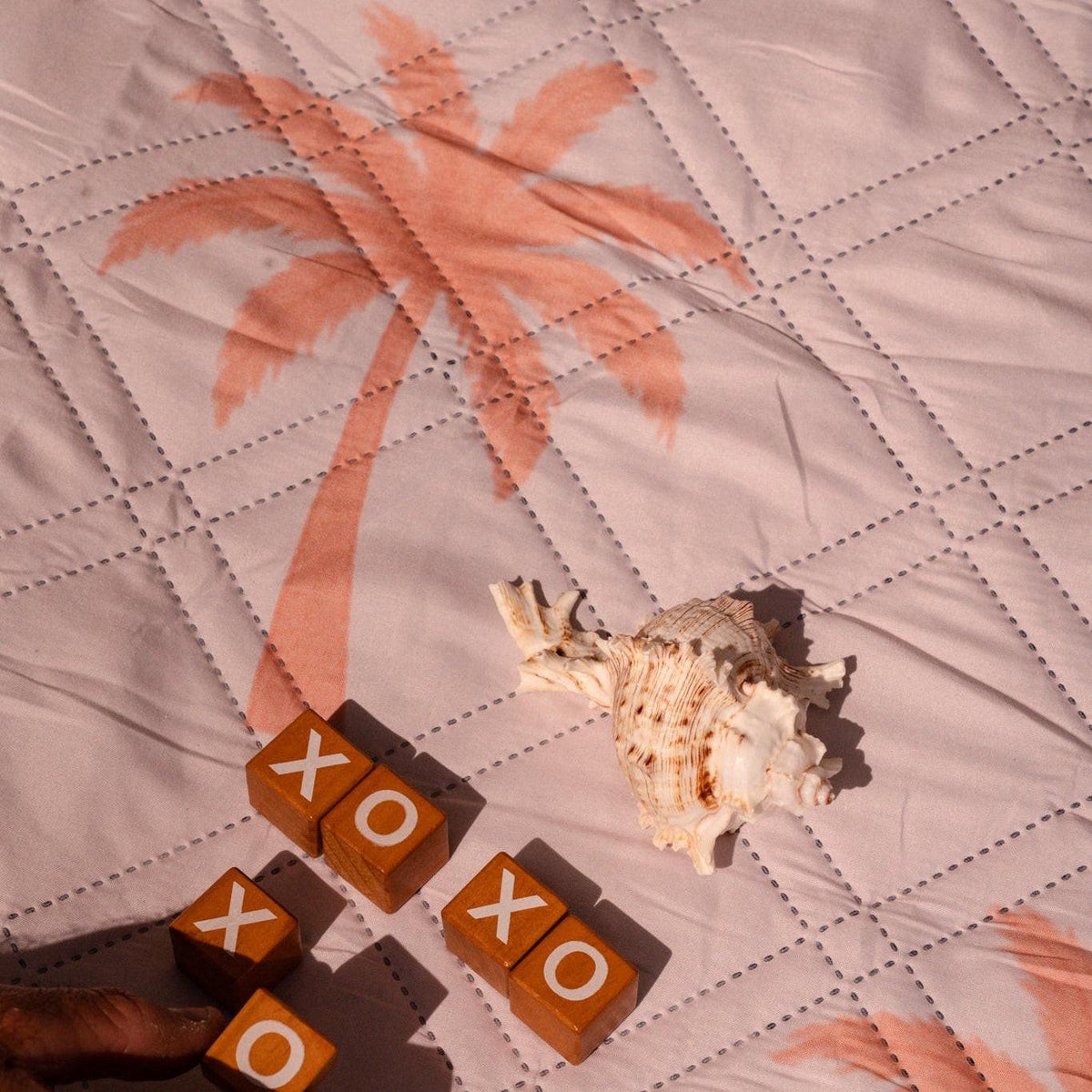 XANTO — SAND FREE BEACH & PICNIC RUG | PALMS