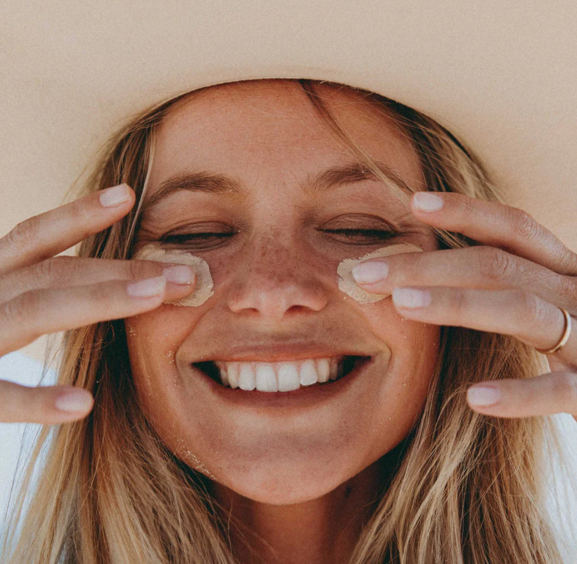 FEEL GOOD INC - STICKY ZINC SPF50+